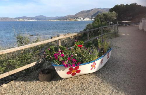 A Chic Four-Person Apartment By The Beach At Cap Ras - Foto 16