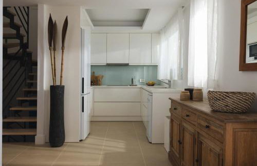 Villa Madouri 5 bed seafront villa with private pool - Foto 6