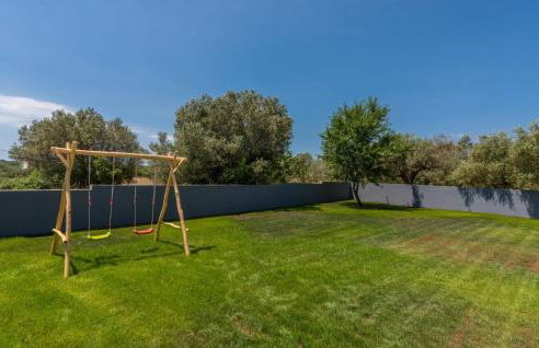 A lovely poolside villa in Krnica ideal for family - Foto 27