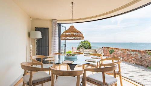 The Beach House at Sandgate by Bloom Stays - Foto 1