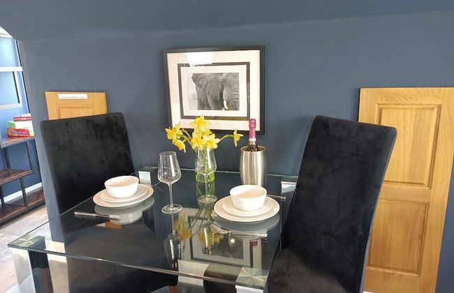 Romantic Chalet- Hot Tub- Games Room-stream-views - Foto 15