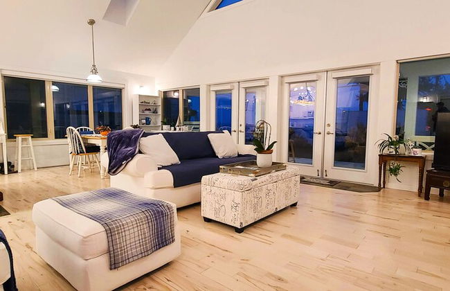 The White House - Photo 21