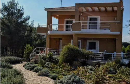 Villa Tranquility - Photo 1