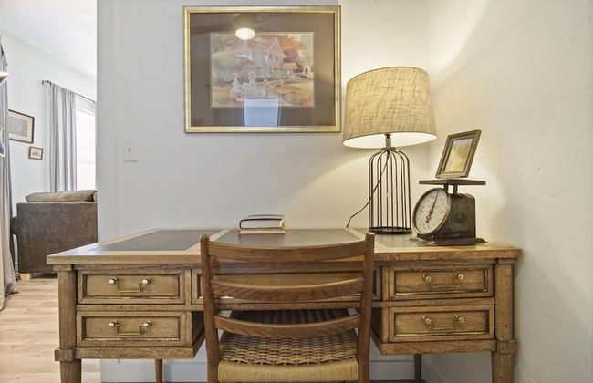 3-story 6-bedroom 4 Bathrooms 3min-asian Dist - Photo 59