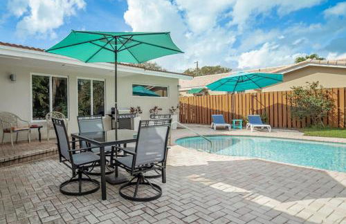 Spacious Fort Lauderdale HEATED Pool House, Grill and Beach 2.9 miles - Foto 1