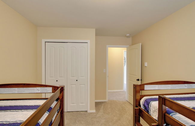 Waterfront Allyn Home with Fire Pit and 2 Kayaks! - Foto 6