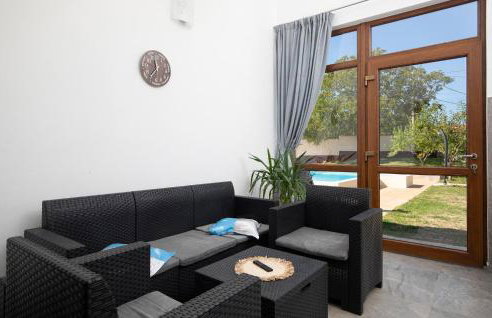 Three-Bedroom Holiday Home In Divsici - Foto 5