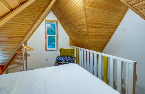 Adorable A-Frame Cabin, Steps to Lake Cushman! - Foto 14