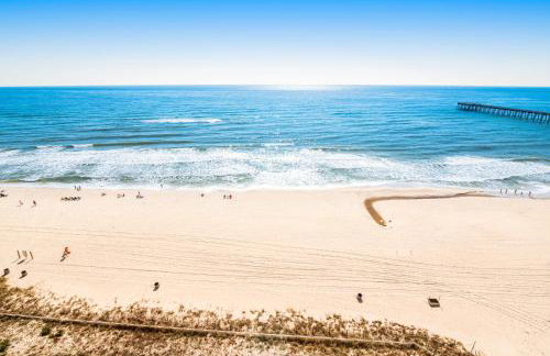 High-rise condo with pool & ocean views - walk to the beach - Foto 3
