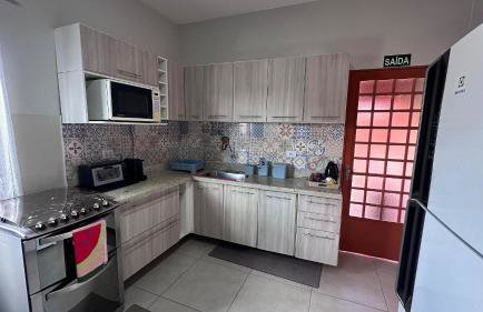 Villa do Aconchego - Casa Decorada para até 6p - Próxima ao Centro - Churrasqueira - Foto 4