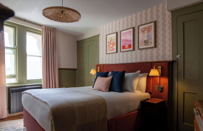 Round House Apartments - Photo 20