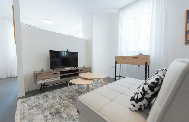 PORT CITY HAIFA - Flea Market Luxury - Foto 27