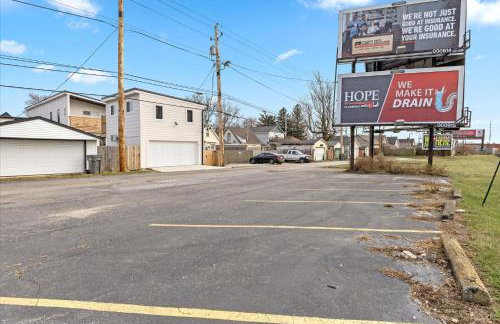 Spacious Downtown Indy Home Perfect for Groups - Photo 71