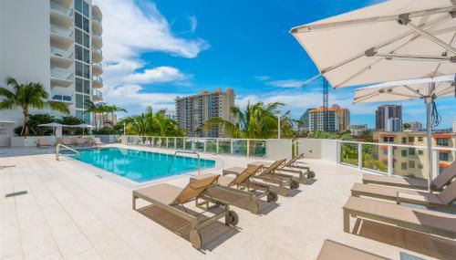 Tiffany Sage - Rooftop Pool, Gym, & Walk to Beach - Foto 5