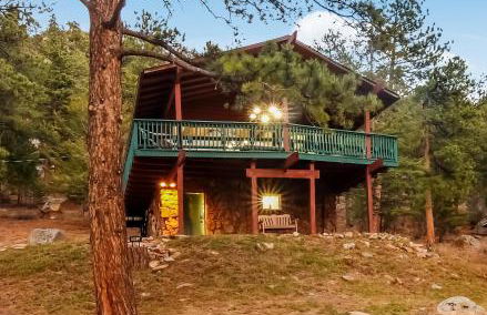 Cozy Mountain Home with Great Views, Deck & WiFi - Photo 3