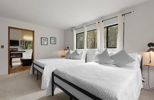 Stop Looking You've found it - Foto 39