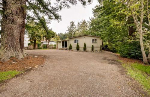 Brookings Home with Deck, half Mi to Harris Beach! - Foto 25