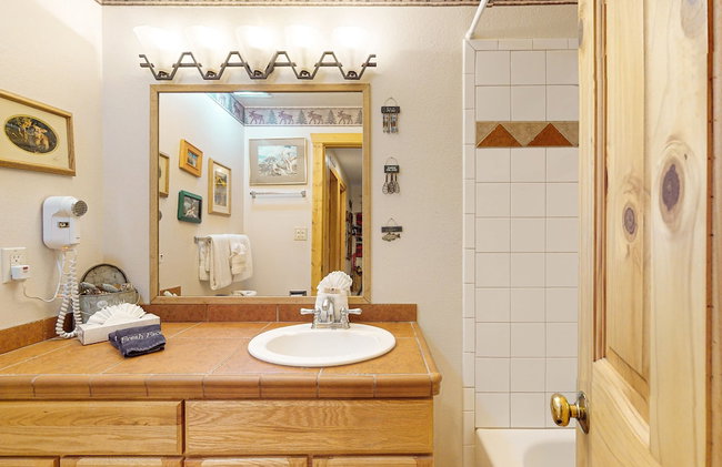 Pine Ridge Condominiums - Photo 35