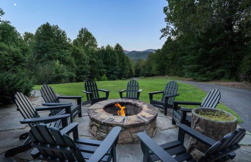 Spacious 6 Bedroom Home with a Heated Salt Water Pool, Theater & Game Room - Foto 2