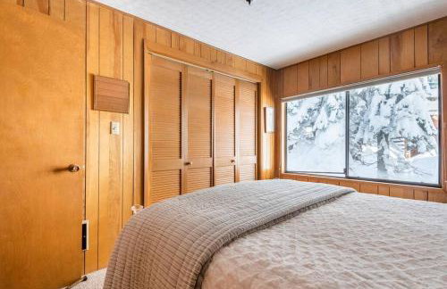 Quaint Cabin in Serene Lakes - Close to Skiing! - Foto 30