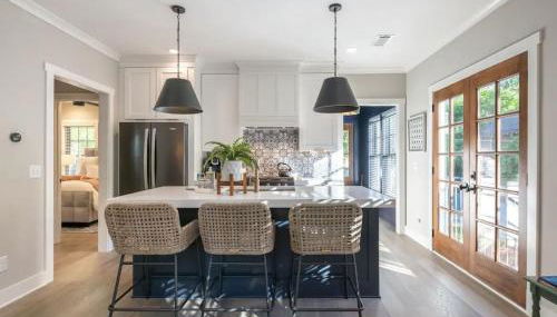 Butterfly Bungalow - Photo 2