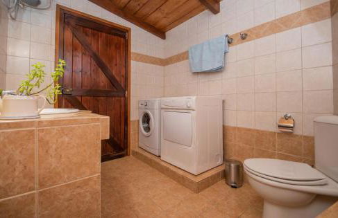 Gioia Traditional House - Photo 28