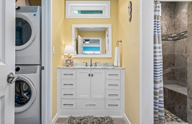 Bearfoot Bungalow by Miss Kitty’s - Photo 10