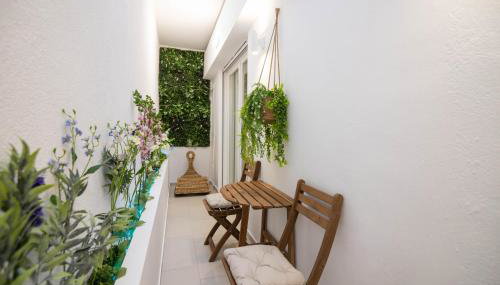 Almond Jacuzzi Suites - Private Jacuzzi - Self Check-In - Free & Easy Street Parking - Foto 3