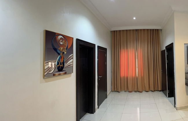 Aaron's Place Luxury Apartments & Rooms - Photo 47