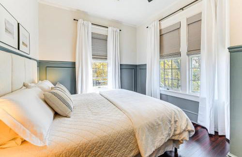 Main Street Elkin Retreat Home with Backyard Oasis - Foto 17