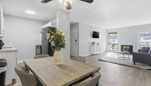 Comfortable stay near Kansas City attractions - Foto 4