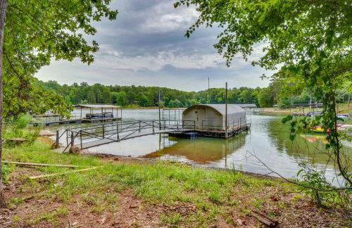 Peaceful Lake Hartwell Gem with Boat Dock - Foto 1