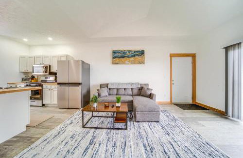 Balcony and Golf Course View Quiet Erie Getaway - Foto 5