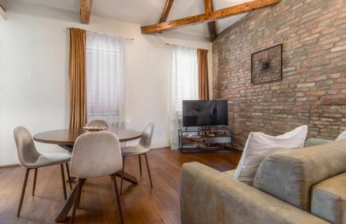 DUOMO Murano Apartment with Canal view - Photo 8