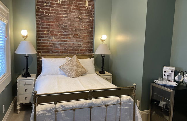 Offutt Manor - Photo 13