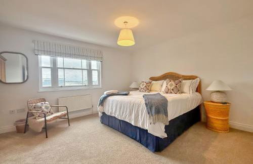 Newly Renovated Brightlingsea 3BDR Coastal Retreat - Foto 2