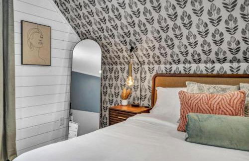 Swim and Relax In our Pool and Hot Tub and Recently Renovated - Foto 69