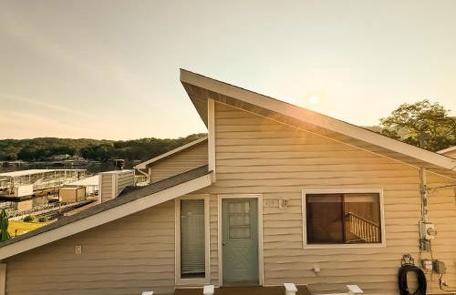 Lakefront-4BD3BA-Sleeps 12PP - Photo 22