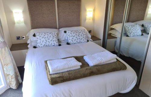 Bock Retreat Lodge 54 with Hot Tub - Photo 31