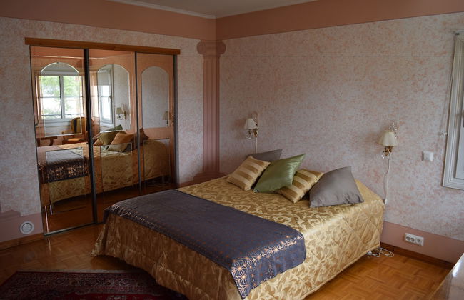 Albert's Manor - Foto 1