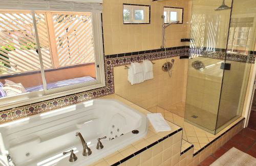 La Brisa - One Block from the Beach - Foto 62