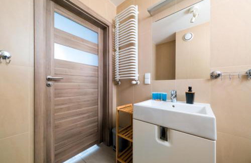 Wrocław Główny Comfort Apartment by BookingHost - Photo 24