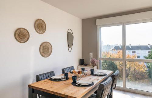 Le Cocon Voltaire - Appartement 2 chambres avec parking - Mabilais - Foto 15