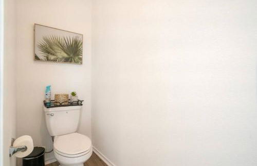 Entire house near airport & COTA - Foto 27