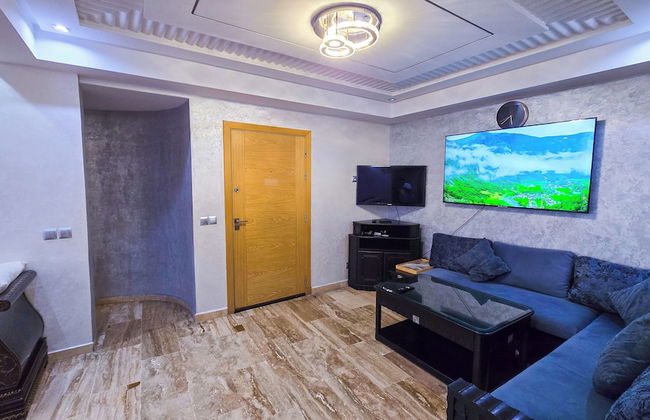 Luxor Home - Spacious & proximity to CFC - Photo 14