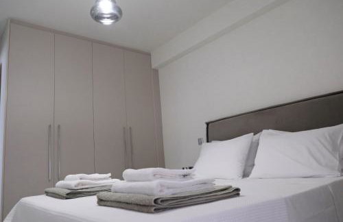 Poseidon 77B Luxury Residences - Photo 25