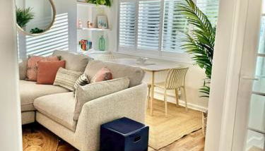 Harbourside garden flat with parking - Photo 2