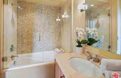 Mansion in the hills near Universal Studios! - Foto 49