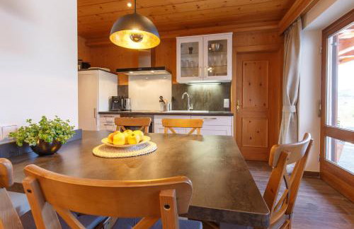 BERGSUCHT-Ruhpolding, Traumlage am sonnigen Südhang, kostenlose Parkplätze, schnelles WLAN, ruhige Sackgasse, NETFLIX inklusive - Foto 26