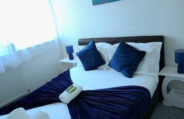 Large House, Home for Contractors- Park Free - Foto 43